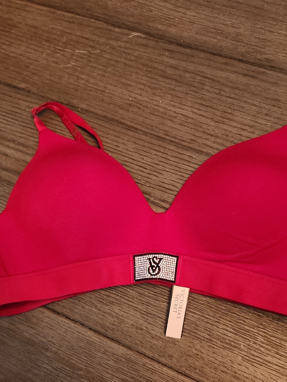 Victoria's Secret NEW Tshirt Lightly Lined Wireless Bra